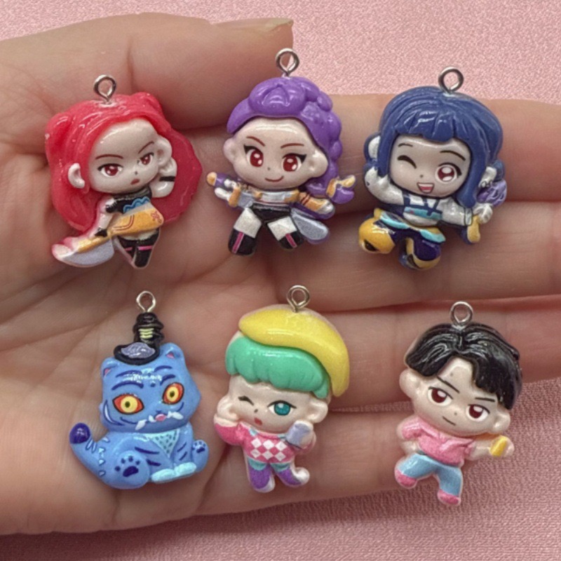 Resin Craft Projects - 10 stuks hars cartoon hangers, DIY